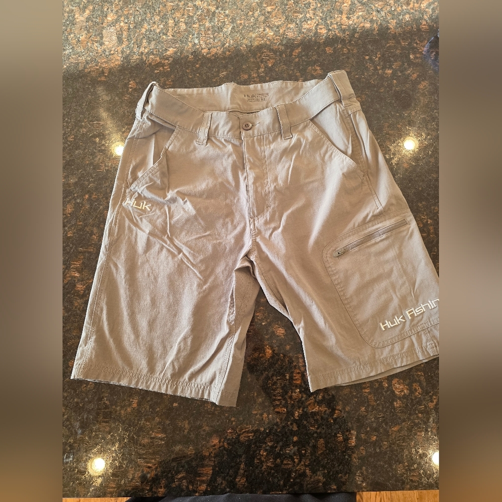 Huk Men's Grey Fishing Shorts